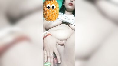 हॉर्नी बंगाली बौड़ी का चुत फिंगरिंग