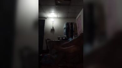 हार्ड चुदाई का मजा लेते हुए झाड गई हॉर्नी वाइफ