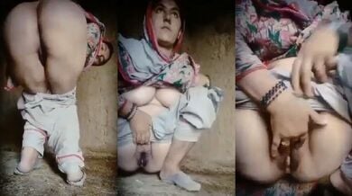 पाकी भाभी ने दिखाई बूब्स चुत और गांड