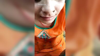 देवर से लंड चुसना सीखती नौसिखिया भाभी