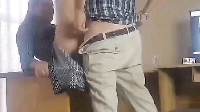 दिल्ली इंजिनियरिंग कॉलेज प्रोफेसर ने चोदी विदेसी गेस्ट लेडी