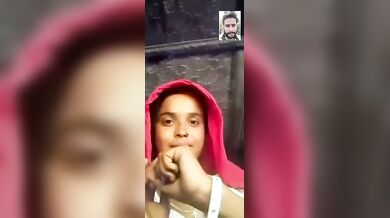 राजस्थानी देहाती औरत ने ककड़ी घिसी अपनी चूत