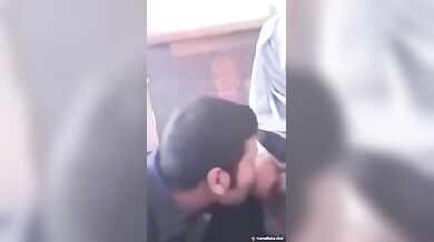 बुर्का हिजाब पहनी पाकिस्तानी लड़की के बूब दबाकर चूसे