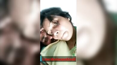 जीजा साली की हॉट किसिंग, जीभ से जीभ स्मुचिंग