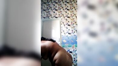 बिग गांड बिग बूब्स साउथ इंडियन ऑन्टी ने बनाई अपनी न्यूड वीडियो