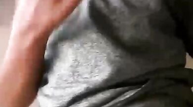 लवर्स ने खड़े-खड़े चुदाई का सेल्फी वीडियो बनाया