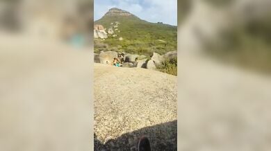 ट्रैकिंग पर नंगे बदन चुदाई कर रहे कपल पर स्पायिंग