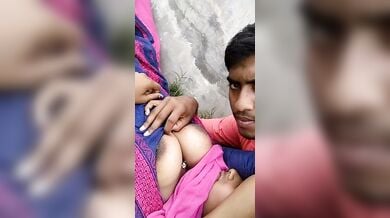 देहाती लड़के ने पिया भाभी का दूध