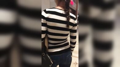 मॉल के टॉयलेट में लड़की ने चूसा लंड, चुदी और फेस पर लिया कमशॉट