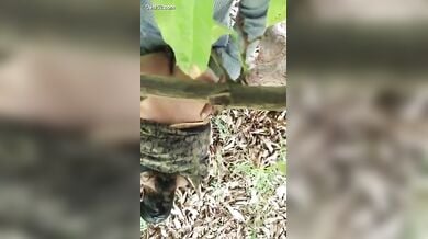 मस्त गांड भाभी की साड़ी उठाकर की जंगल में डॉगी स्टाइल चुदाई