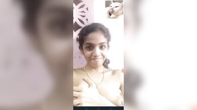 केरला नर्स ने वीडियो कॉल पर दबाई चुचियां