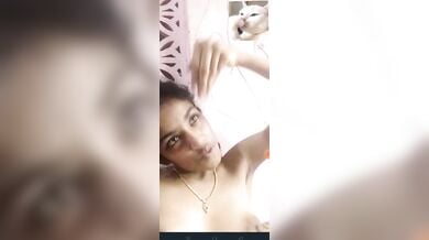 केरला नर्स ने वीडियो कॉल पर दबाई चुचियां