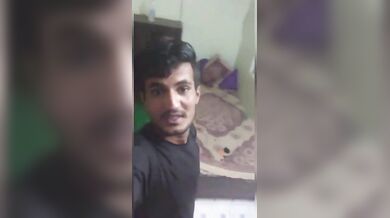 बहनचोद भाई ने बहन की साड़ी उठाकर दिखाई उसकी गांड, दबाई गोरी चुचियां