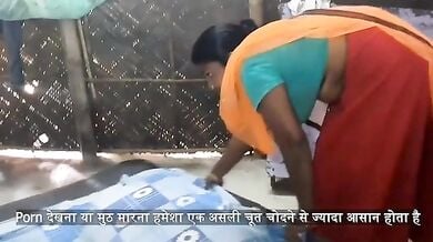 विलेज गरीब पति पत्नी की जोरदार चुदाई कच्चे मकान में
