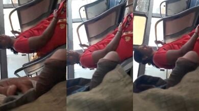 बस के अंदर मल्लू ऑन्टी को दिखाया लंड तो ऑन्टी मुस्कुराई