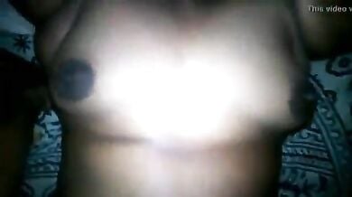 मोटी जांघों वाली बीवी की चुदाई