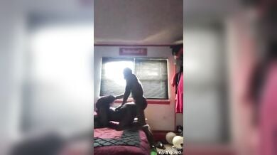 अफ्रीकन हस्बैंड वाइफ का बहुत हार्ड डॉगी स्टाइल सेक्स!