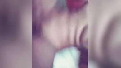 नंगी बैठी लड़की ने बनाया सेल्फी सेक्सी वीडियो