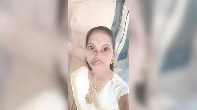 केरला गर्ल की छोटी मगर मोटी चूत में डाला लंड