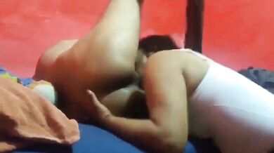 पागलों की तरह अपने एक्स के लंड, आंड और गांड चाटने पर तुली लड़की