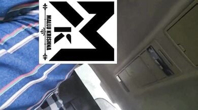 चलती कार के बैक सीट पर लड़की की चुदाई