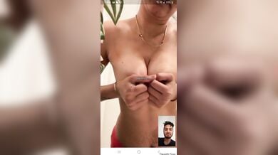 वीडियो कॉल पर मैरिड एक्स गर्लफ्रेंड हुई न्यूड