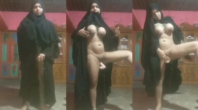 बडे बूब्स चिकनी चुत वाली मुस्लिम लड़की ने डाली चुत मे डिल्डो