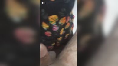 लड़के ने नजमा आंटी को अपनी लूल्ली चूसने लगाया