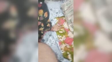 लड़के ने नजमा आंटी को अपनी लूल्ली चूसने लगाया