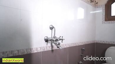 आधे घंटे का फुल हॉट इंडियन पॉर्न वीडियो एंजॉय करें