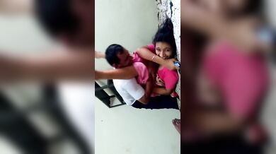 हंसी मजाक में भाई के सामने जेठ ने चोदी बहुरानी