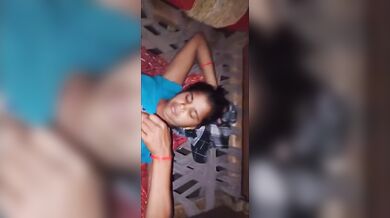 थूक लगाकर पति ने मारी देहाती बीवी की गांड