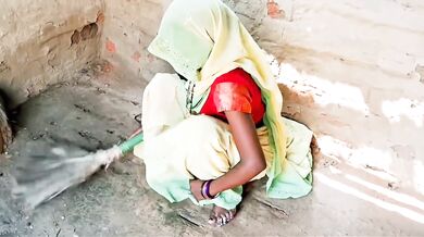 गरीब देहाती पति पत्नी ने किया हार्डकोर एनल सेक्स