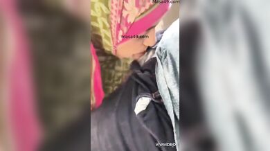 हिजाब बुर्का पहनी भाभी ने मुंह में लिया लंड